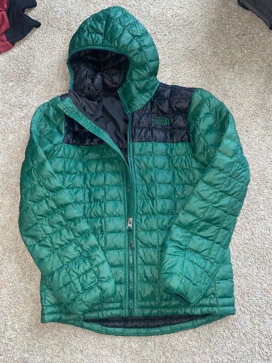 The North Face Other - The North Face Green Hooded Packable Puffer with Black Youth Medium 10-12